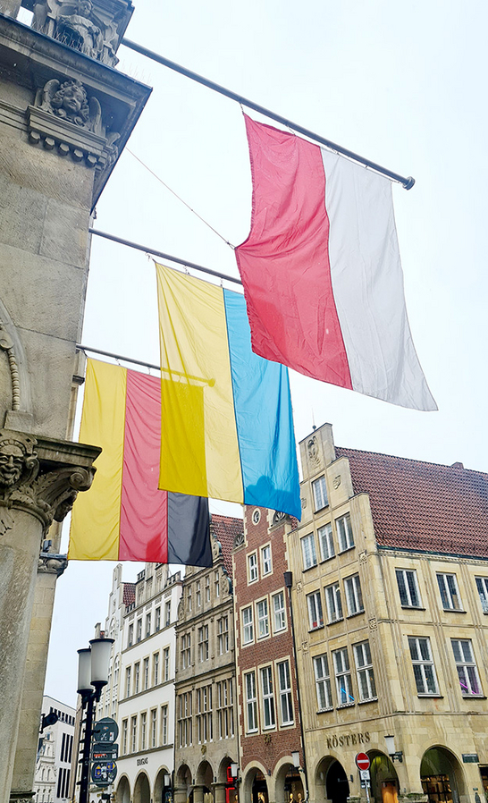 Fahnen vor Rathaus Münster
