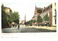 Bahnhofstraße mit Blick auf die Erlöserkirche